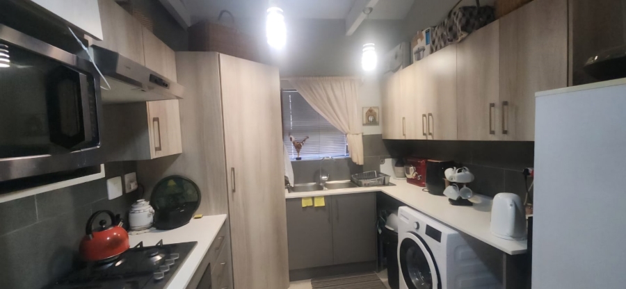 2 Bedroom Property for Sale in Ifafi North West